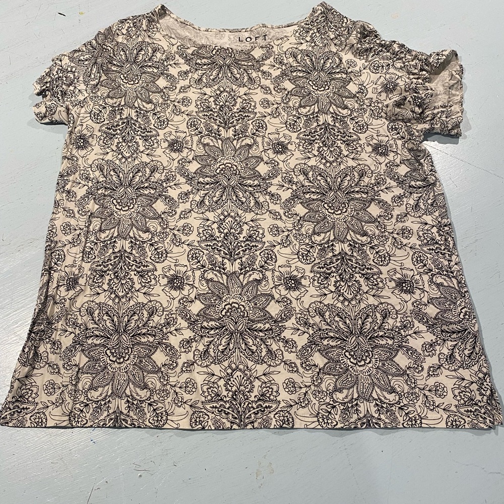 Loft shirt sleeve top, black and white flowers, size XL